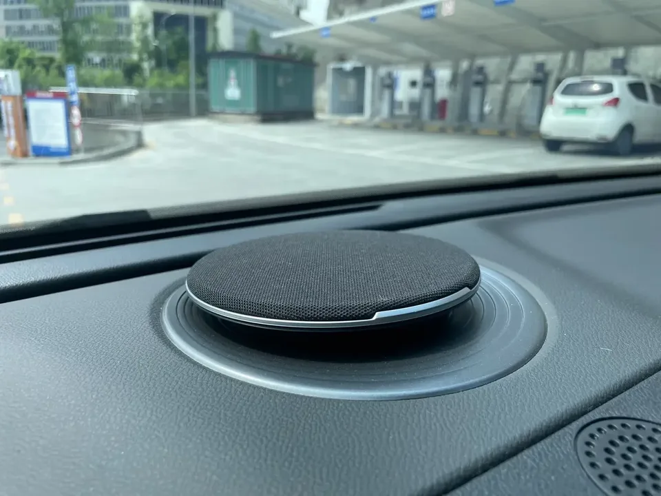 Geely Galaxy E8 Galaxy E8 2025 575km Exploration Smart Driving Edition 2025 — thumbnail 3