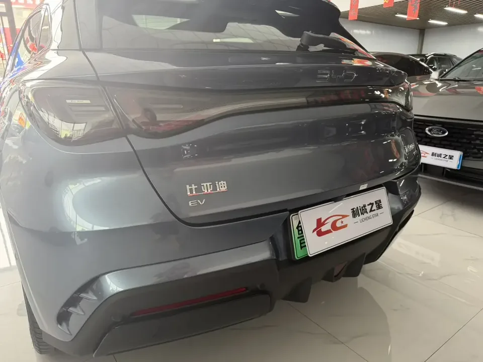 BYD Seal 06GT SEAL 06GT 2025 Smart Driving Edition 505 2WD Wave Edition 2026 — миниатюра 3