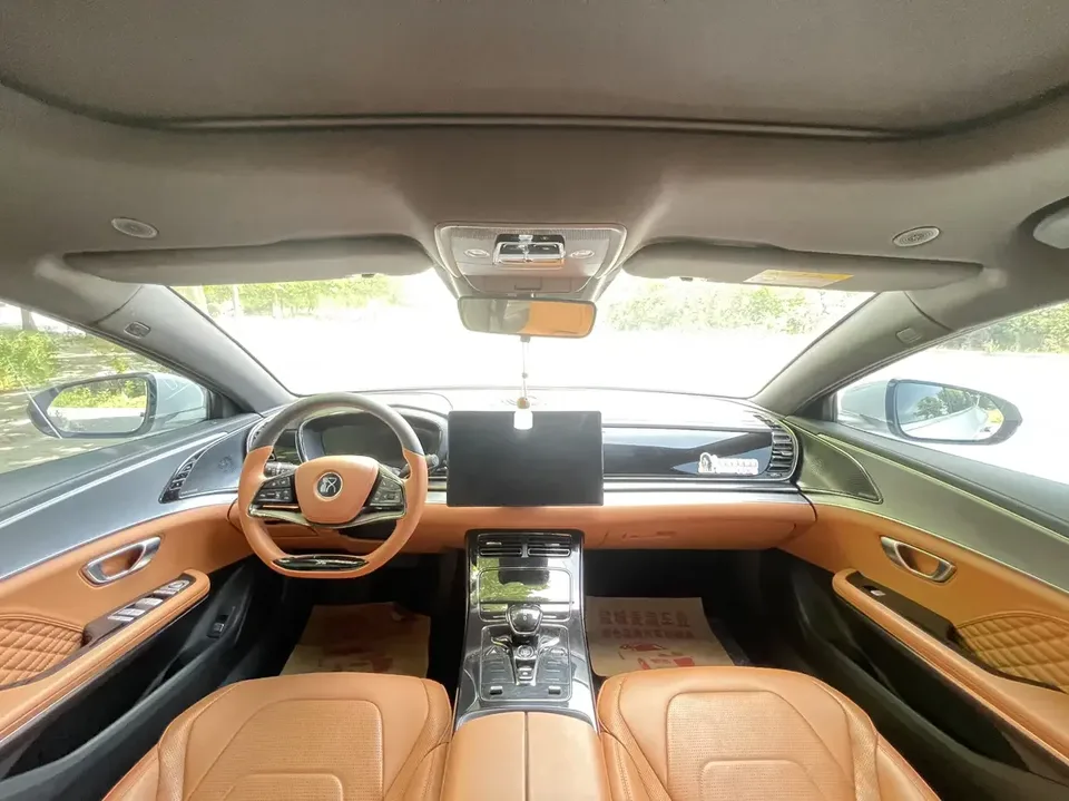 BYD Han DM Chinese DM 2023 DM-i Champion Edition 121KM Premium 2023 — thumbnail 3