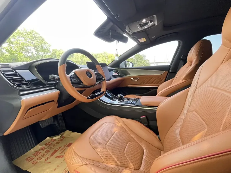BYD Han DM Chinese DM 2023 DM-i Champion Edition 121KM Premium 2023 — thumbnail 4