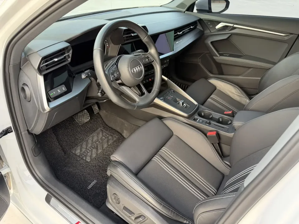 Audi A3 Audi A3 2022 Sportback 35 TFSI Stylish and sporty 2022 — thumbnail 5