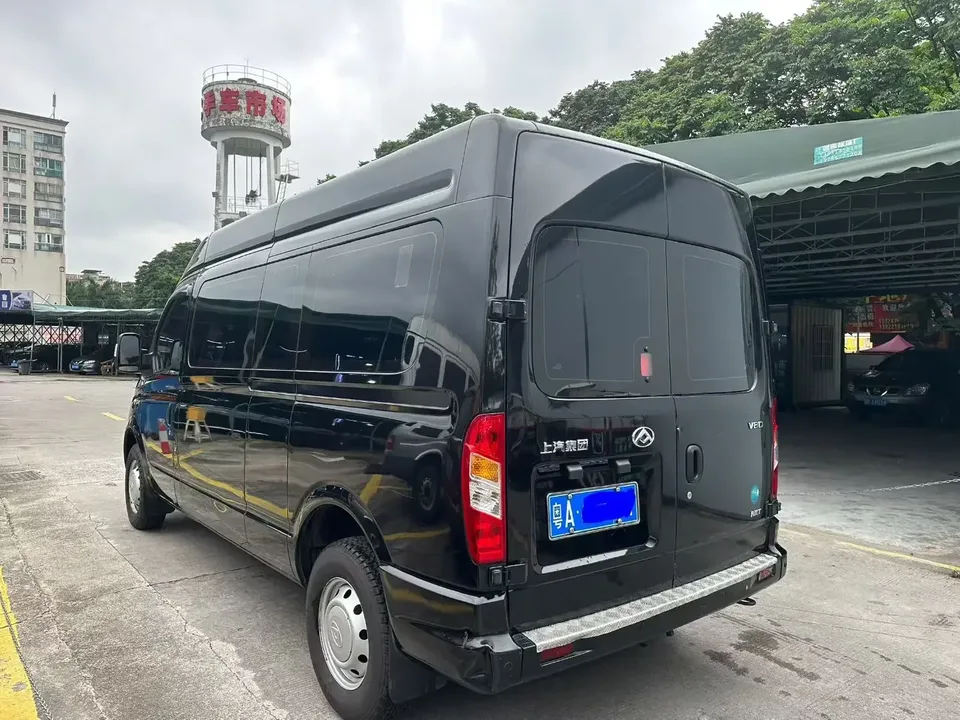 Datong Xintu V80 Xintu V80 2023 PLUS 2.0T AMT Business Traveler Long Axis Mid-Top 9 Seaters (3 Rows) 2023 — thumbnail 3