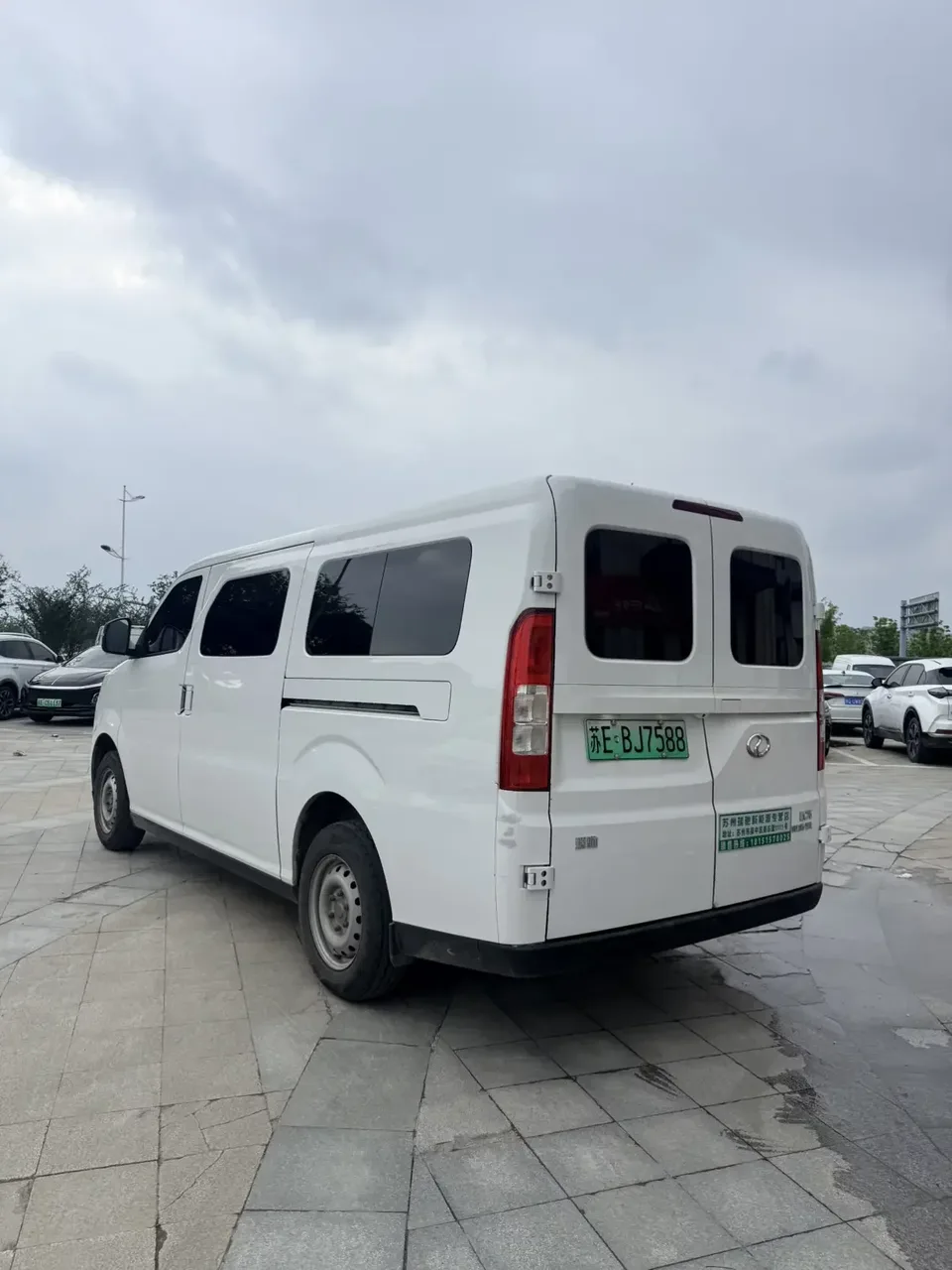 Ruichi EC75 Rich EC75 2025 Passenger Supercharger - Pioneer I 52.16kWh 2025 — thumbnail 4