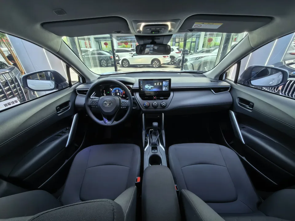 Toyota CorollaCross Corolla Sharp 2024 2.0L CVT Pioneer Edition 2024 — thumbnail 4