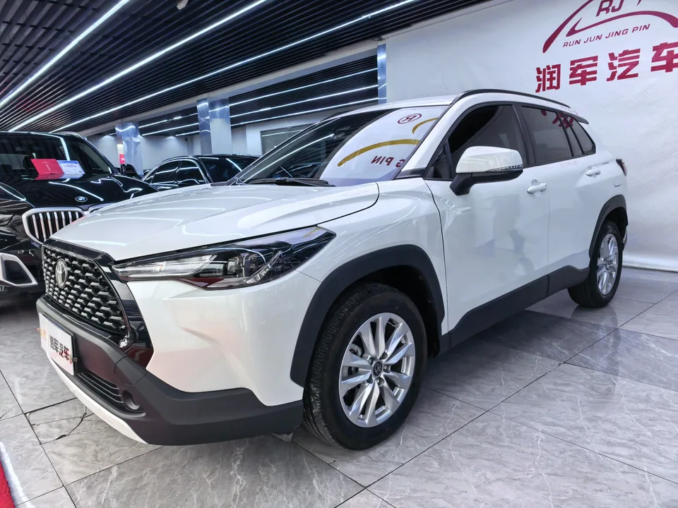 Toyota CorollaCross Corolla Sharp 2024 2.0L CVT Pioneer Edition 2024 — photo 1, buy with delivery to Moscow