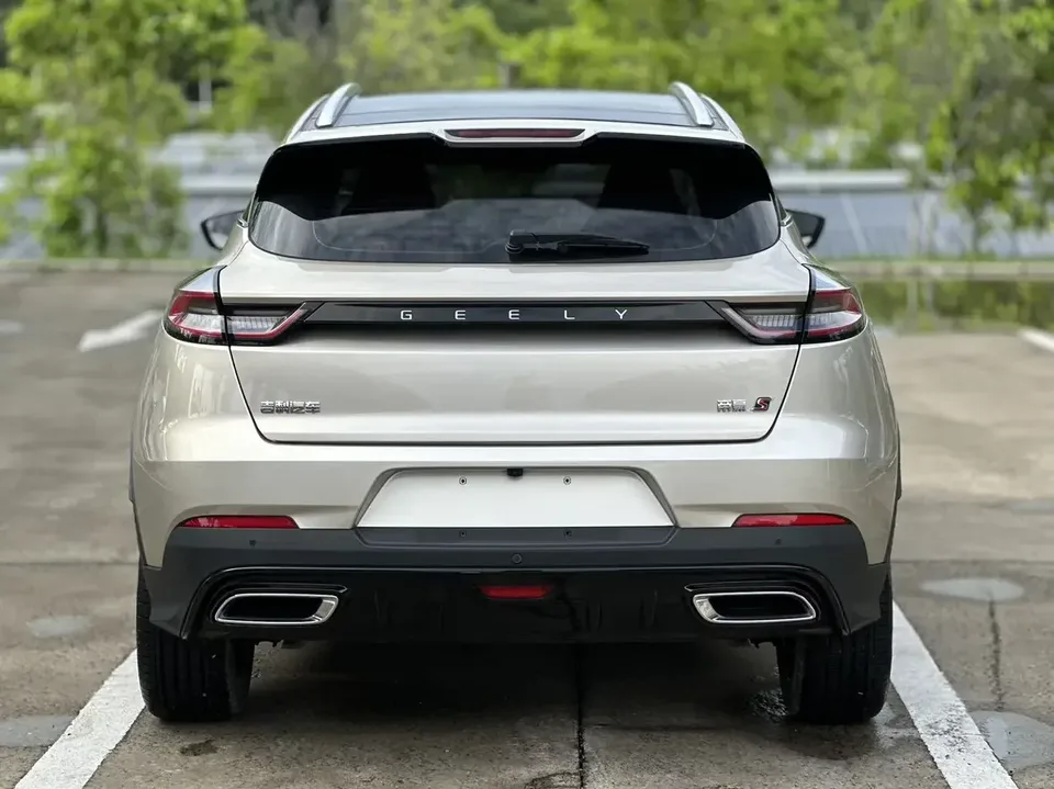 Geely Emgrand S Emgrand S 2021 1.4T CVT Premium 2022 — thumbnail 2