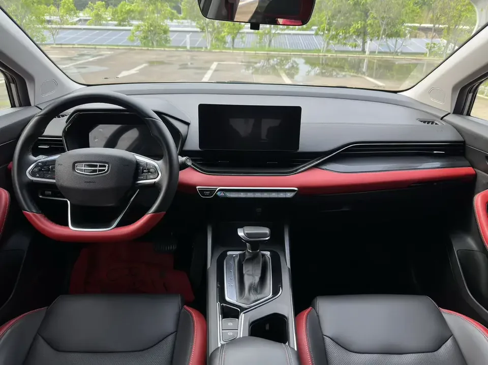 Geely Emgrand S Emgrand S 2021 1.4T CVT Premium 2022 — thumbnail 3