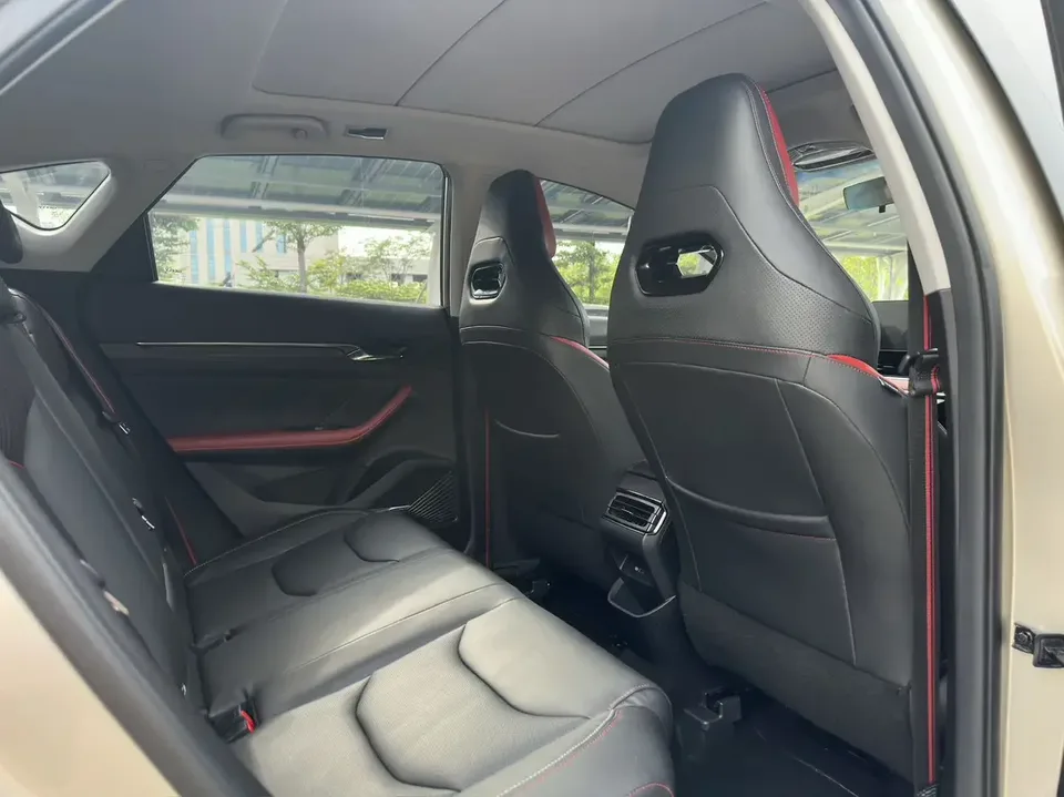 Geely Emgrand S Emgrand S 2021 1.4T CVT Premium 2022 — thumbnail 5