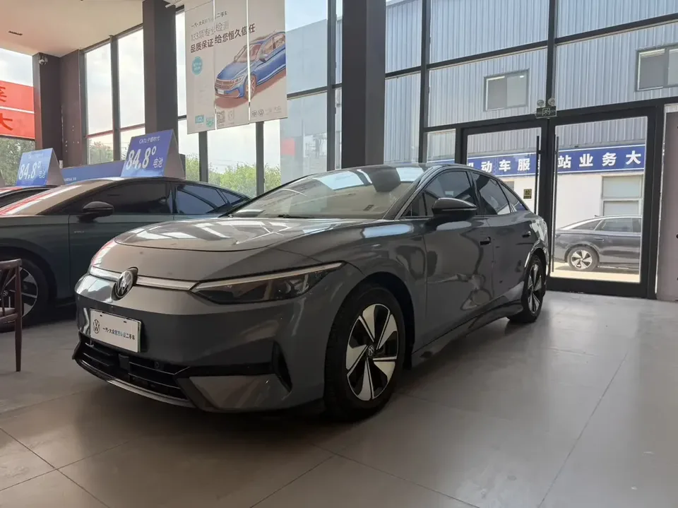 Volkswagen ID.7 VIZZION ID.7 VIZZION 2024 AIR version 2024 — photo 1, buy with delivery to Moscow