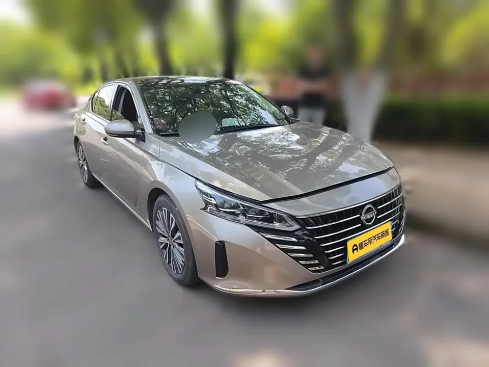 Nissan Altima Sound of nature 2022 2.0L XL-TLS Enjoy Edition 2024 — thumbnail 3