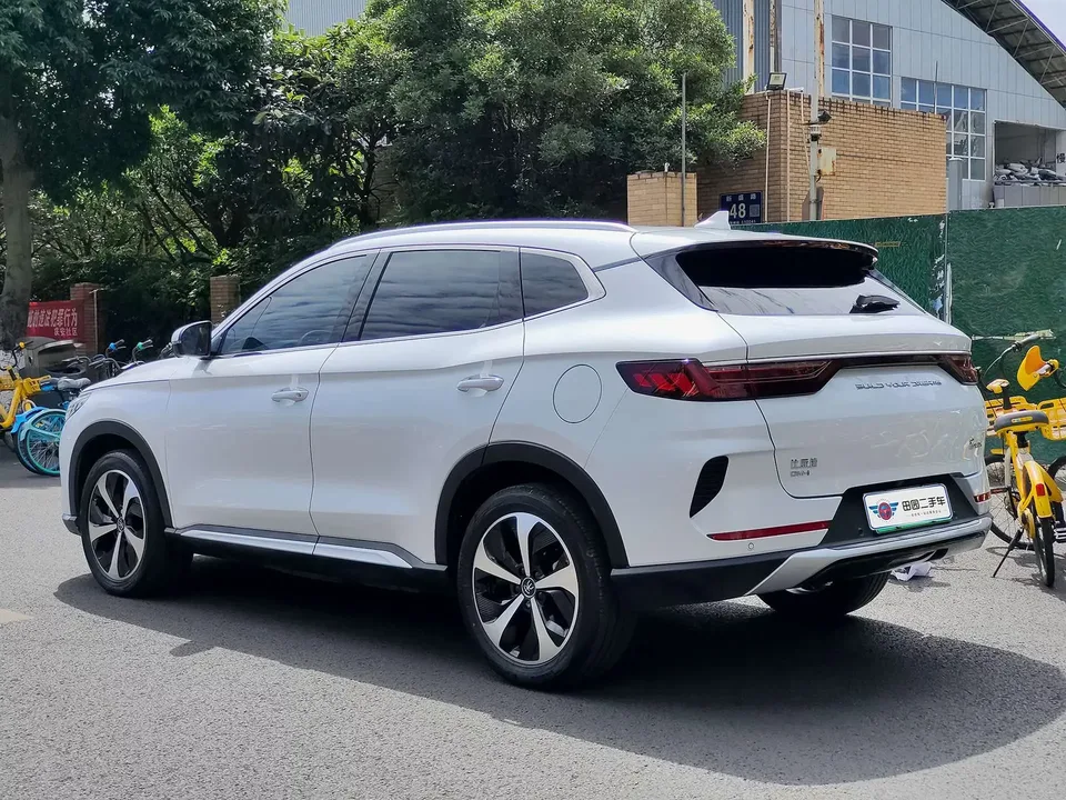 BYD Song PLUS DM Song PLUS DM 2021 DM-i 110KM 2WD Flagship 2023 — thumbnail 4