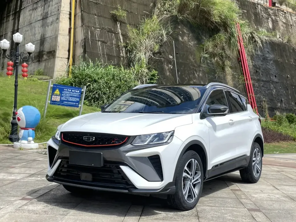 Geely Coolray SX11 Binyue 2021 240T DCT Platinum Edition 2022 — photo 1, buy with delivery to Moscow