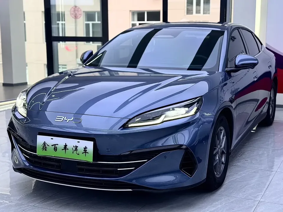 BYD Seal 06DM Seal 06DM 2025 DM-i 80KM Deluxe Smart Driving Edition 2025 — photo 1, buy with delivery to Moscow