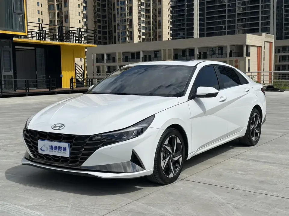 Hyundai Elantra Elantra 2022 1.5L CVT LUX Premium Edition 2023 — photo 1, buy with delivery to Moscow