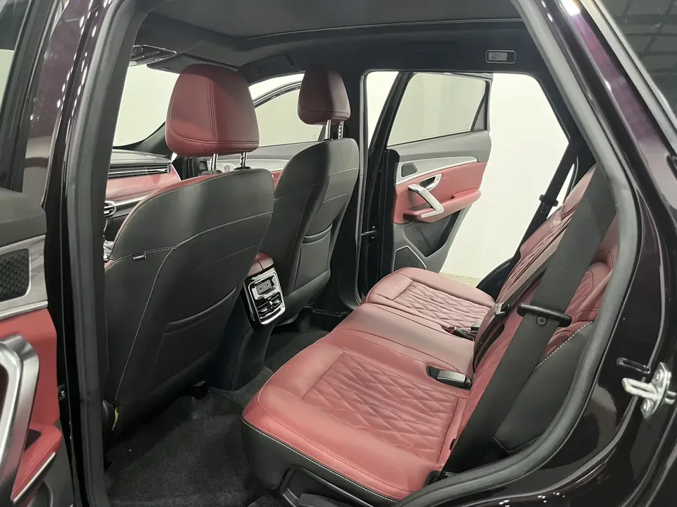Jetour Jietu X70 PLUS Jietu X70 PLUS 2023 1.5T DCT Brave PLUS 5-seater 2023 — thumbnail 3