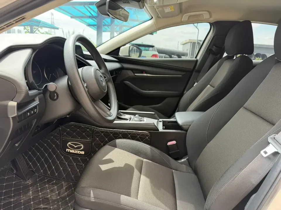 Mazda Axela Mazda3 Angkesela 2022 2.0L Automatic Quality Edition 2022 — thumbnail 5