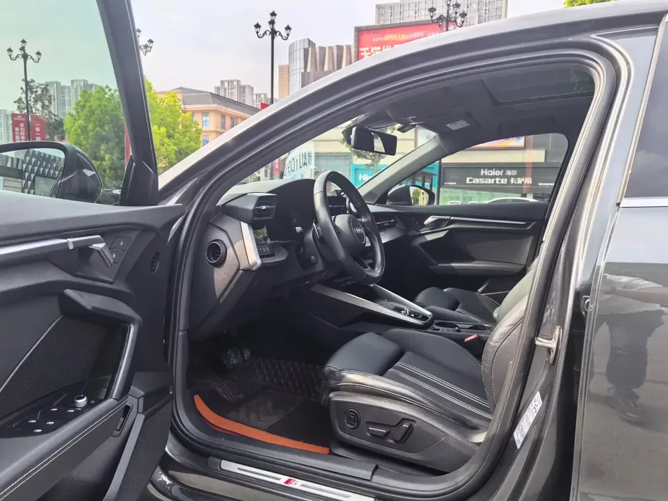 Audi A3 Audi A3 2022 Sportback 35 TFSI Stylish and sporty 2022 — thumbnail 5