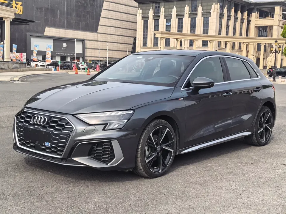 Audi A3 Audi A3 2022 Sportback 35 TFSI Stylish and sporty 2022 — photo 1, buy with delivery to Moscow
