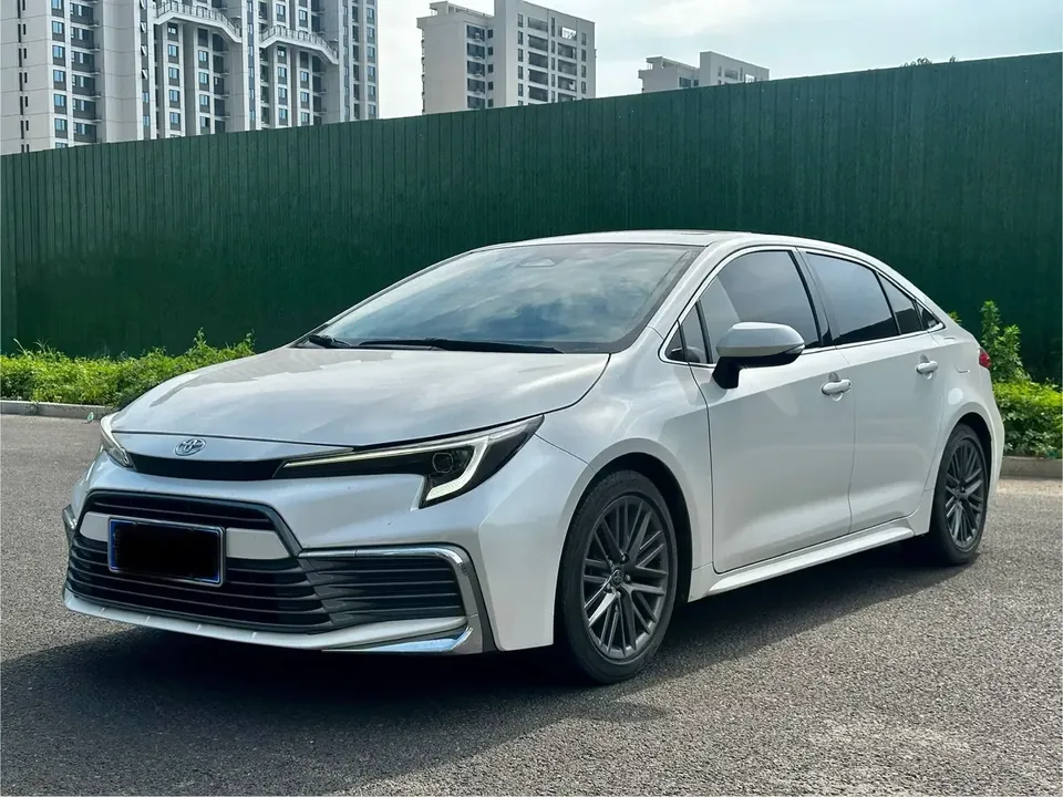 Toyota Levin Ling Shang 2024 2.0L Deluxe Edition 2024 — photo 1, buy with delivery to Moscow