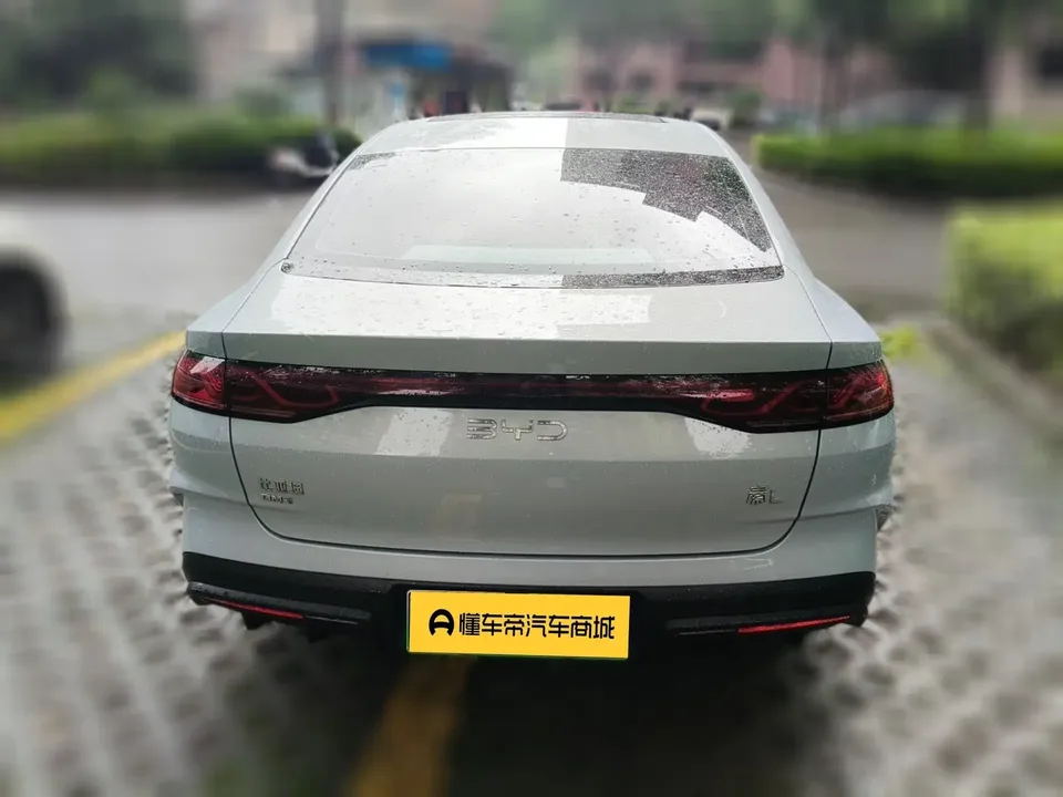 BYD Qin L DM Qin L DM 2024 DM-i 120KM Leading Type 2024 — thumbnail 2