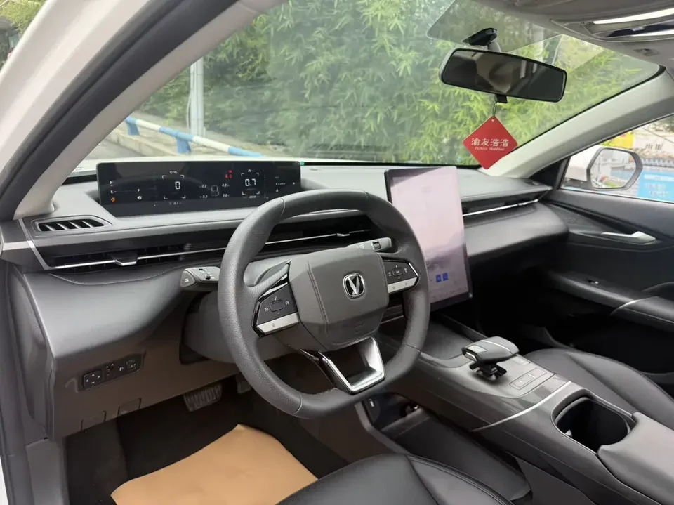 Changan Escape Escape 2025 1.5T DCT 500Bar Premium 2025 — thumbnail 3