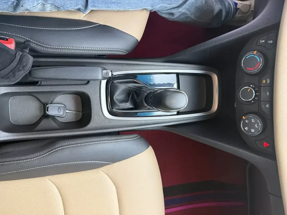 Chevrolet Monza Cruze 2022 320 Automatic Enjoy Edition 2022 — thumbnail 3