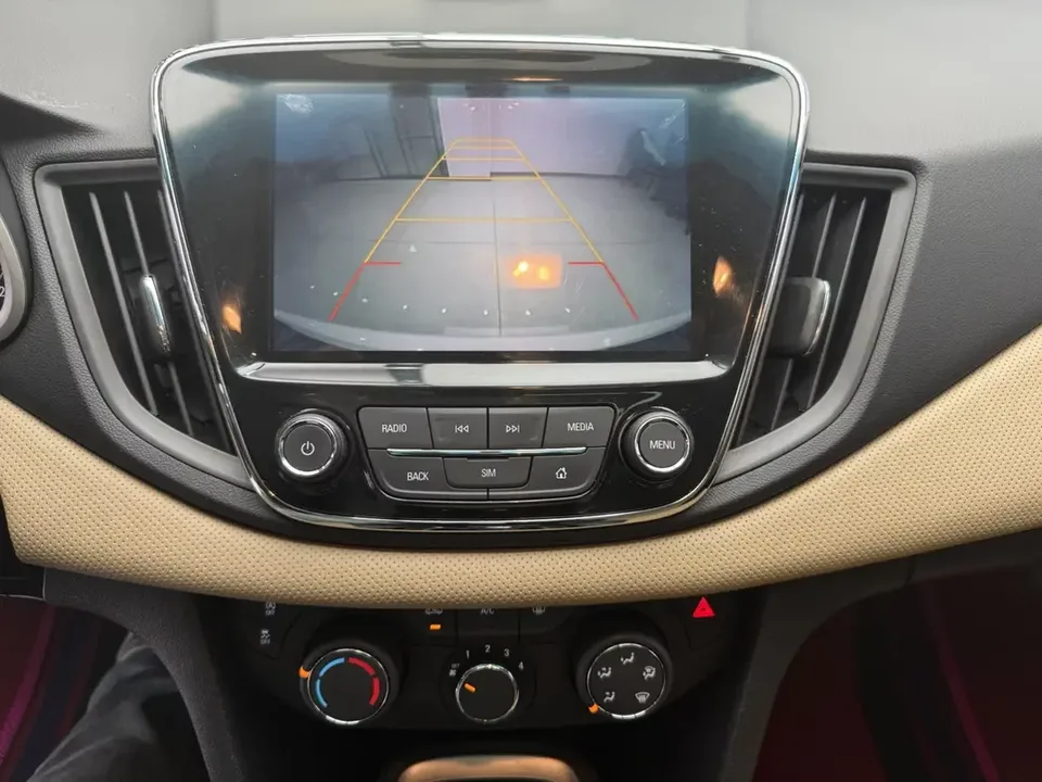 Chevrolet Monza Cruze 2022 320 Automatic Enjoy Edition 2022 — thumbnail 4