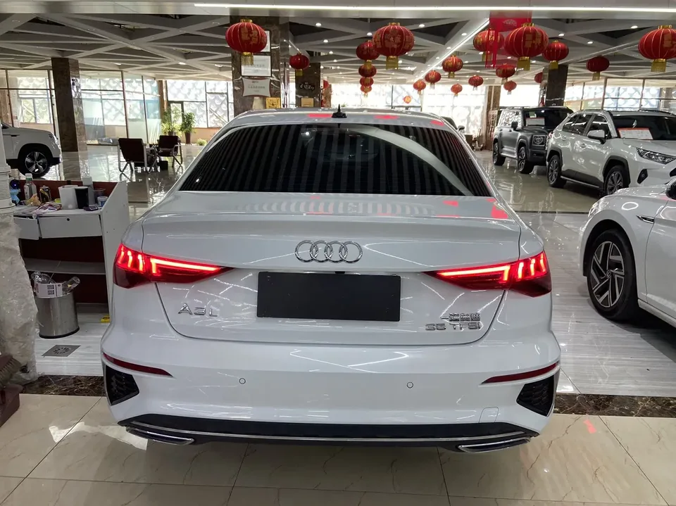 Audi A3 Audi A3 2022 Sportback 35 TFSI Stylish and sporty 2022 — миниатюра 2