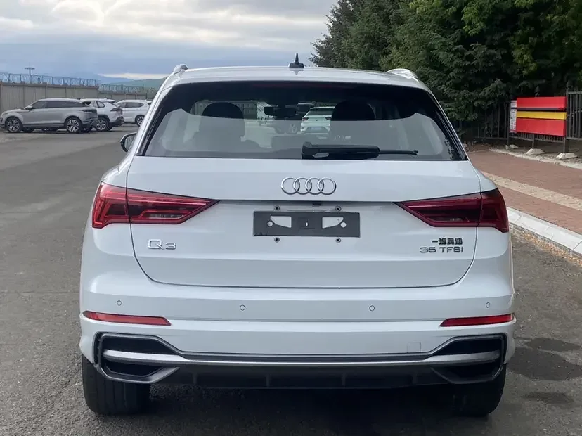 Audi Q3 Audi Q3 2022 35 TFSI Stylish Dynamic 2023 — миниатюра 2