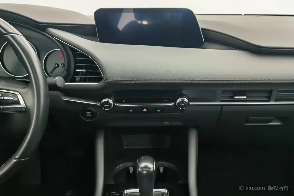 Mazda Axela Mazda3 Angkesela 2023 2.0L Automatic Premium Edition 2023 — миниатюра 4