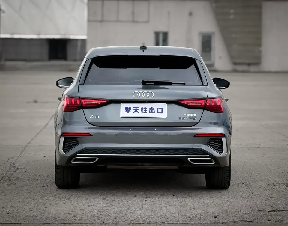 Audi A3 Audi A3 2023 Sportback 35 TFSI Stylish and sporty 2023 — thumbnail 2