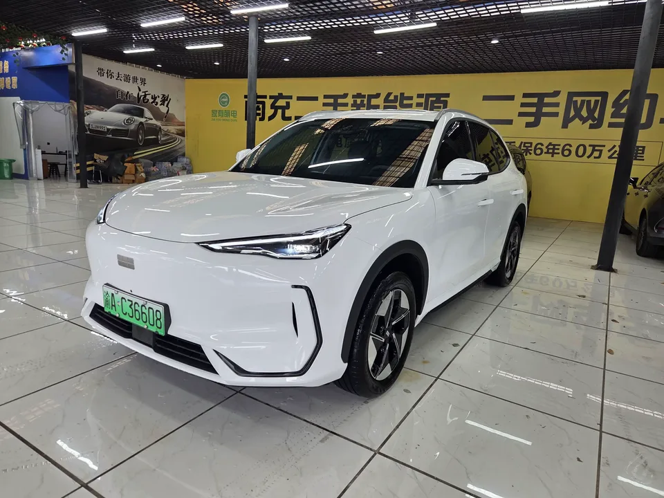 Geely Galaxy E5 Galaxy E5 2024 440km Departure Edition 2025 — photo 1, buy with delivery to Moscow