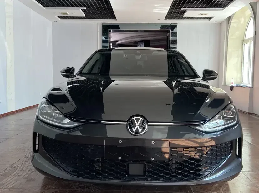 Volkswagen Lamando Lingdu 2022 Lingdu L 280TSI DSG Hot Edition 2023 — photo 1, buy with delivery to Moscow