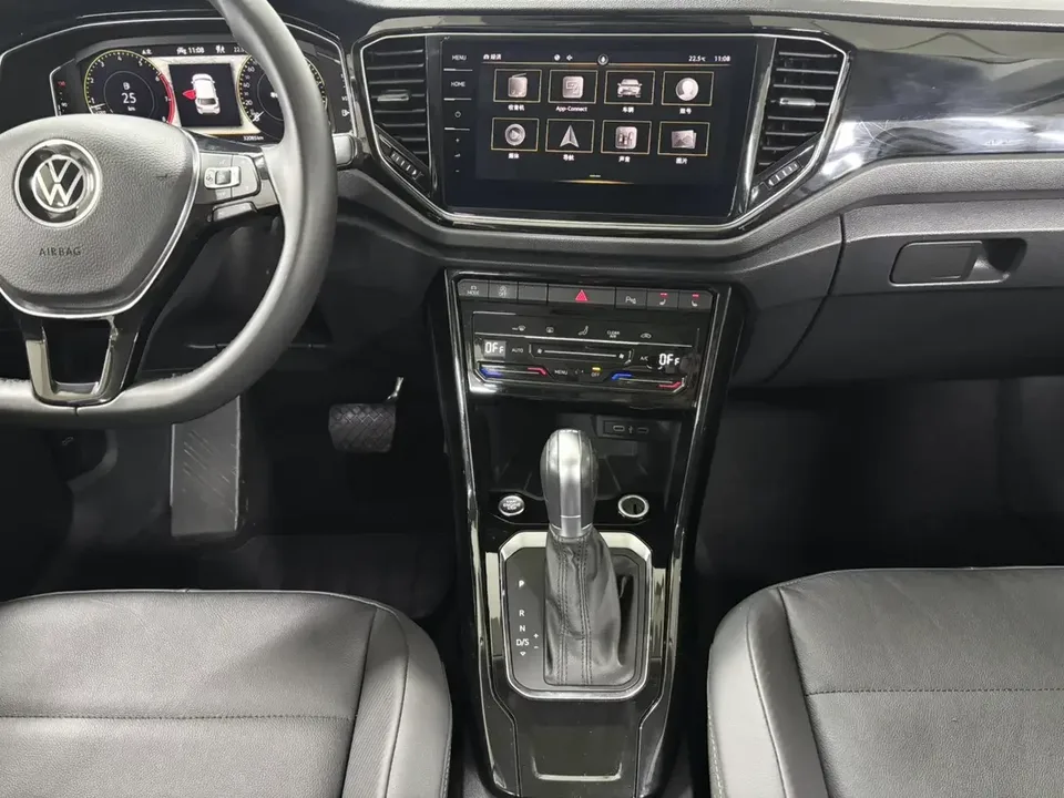 Volkswagen T-Roc TANG 2021 280TSI DSG 2WD Comfort Smart Edition 2022 — thumbnail 2
