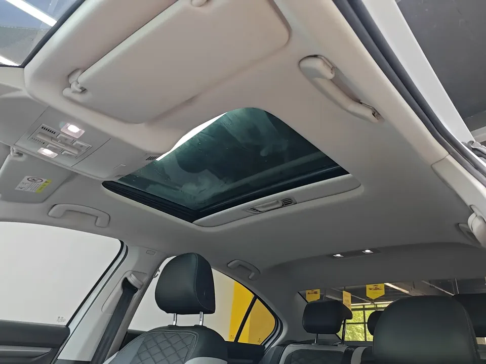 Volkswagen Bora Bora 2023 300TSI DSG Premium Edition 2024 — thumbnail 5