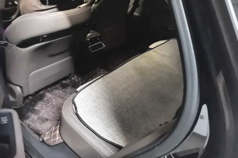 BYD Han DM Chinese DM 2024 DM-i Honor Edition 121KM Premium 2024 — thumbnail 4
