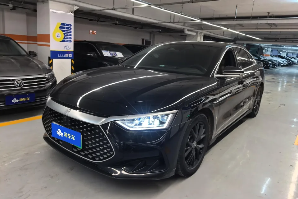 BYD Han DM Chinese DM 2024 DM-i Honor Edition 121KM Premium 2024 — photo 1, buy with delivery to Moscow