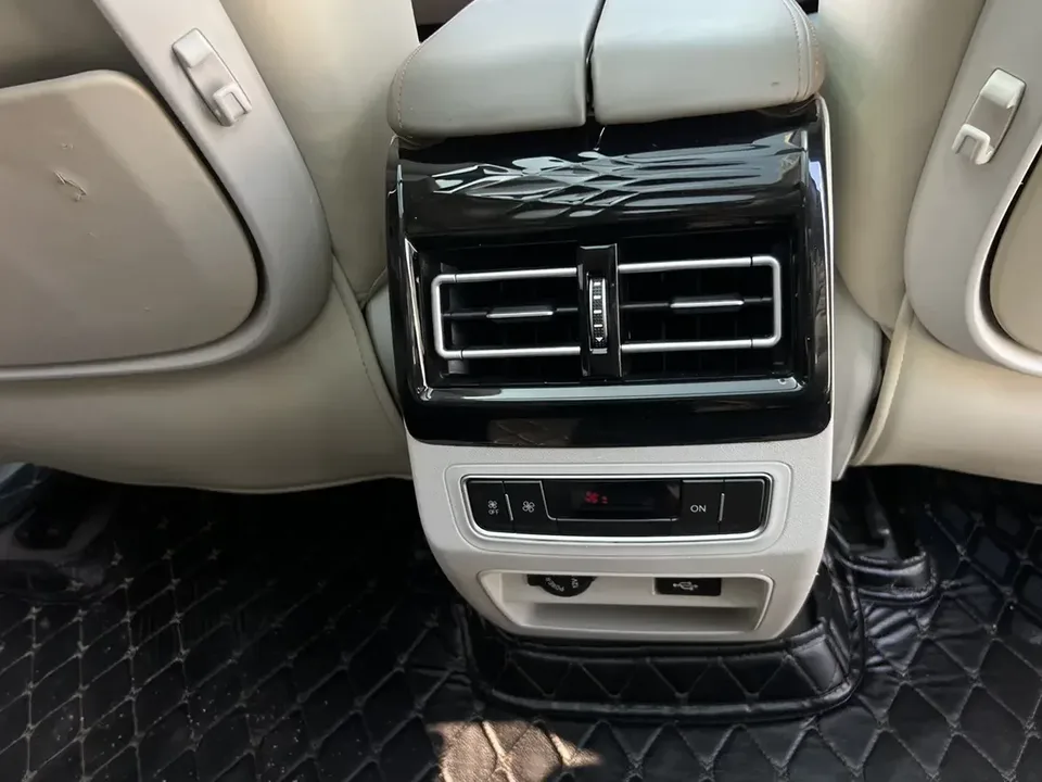 Forthing Popular yacht popular yacht 2022 1.5T DCT Wave Chaser Edition 2023 — thumbnail 3