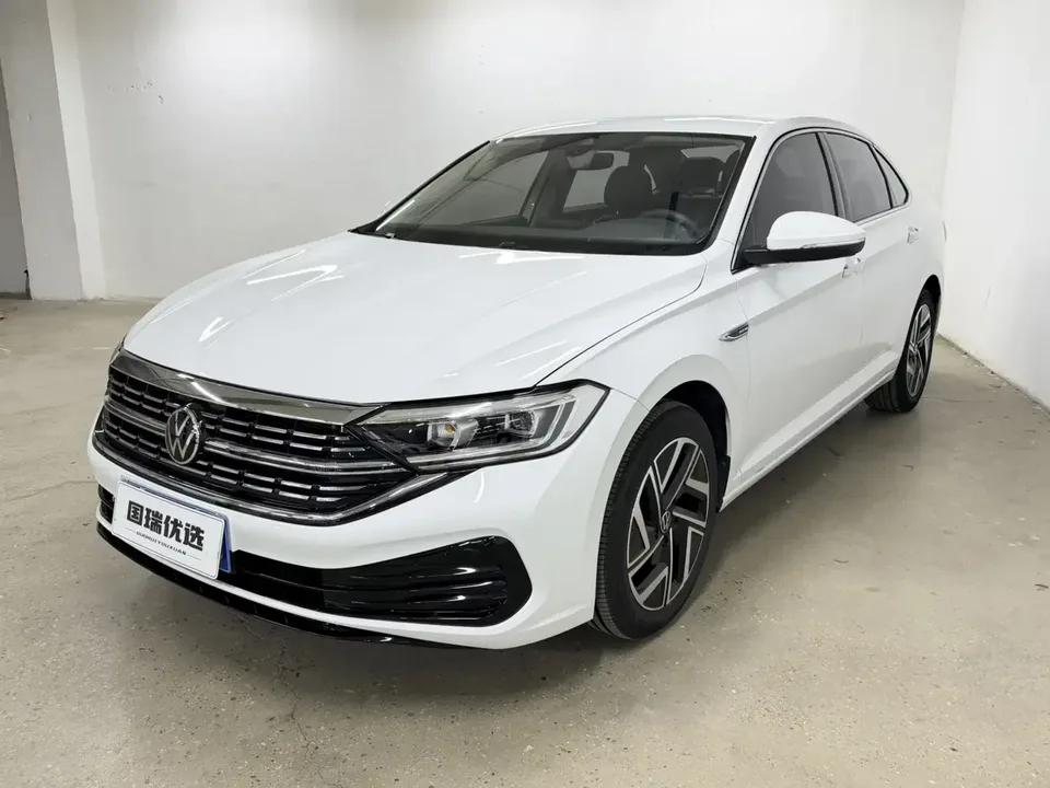 Volkswagen Sagitar Sagitar 2023 280TSI DSG Beyond Edition Plus 2022 — photo 1, buy with delivery to Moscow