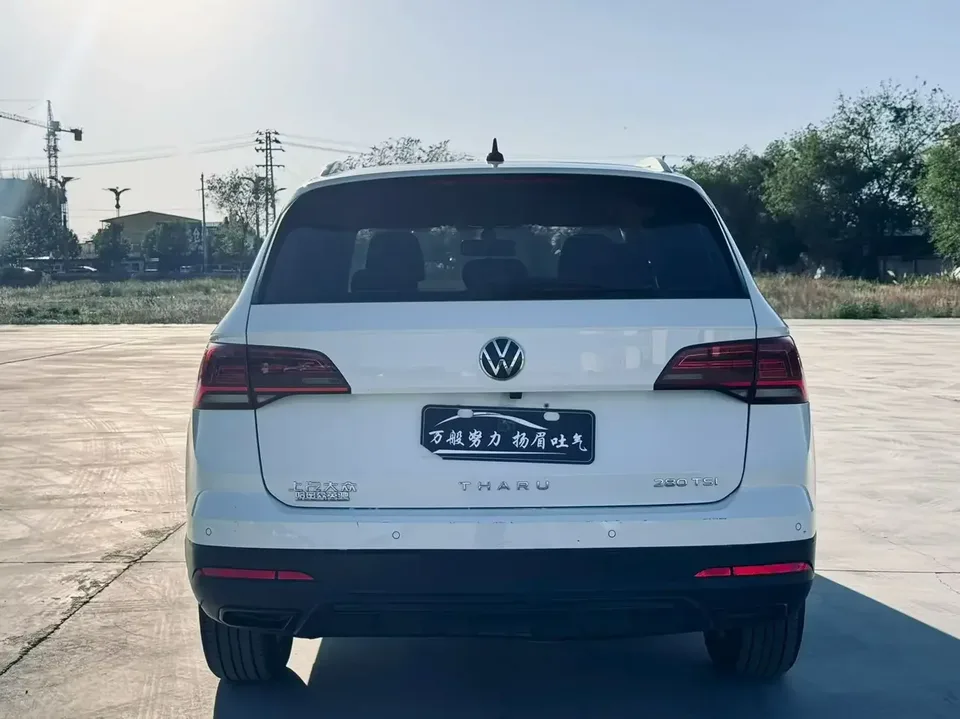 Volkswagen Tharu tuyue 2022 280TSI 2WD Fashion Edition 2023 — thumbnail 2