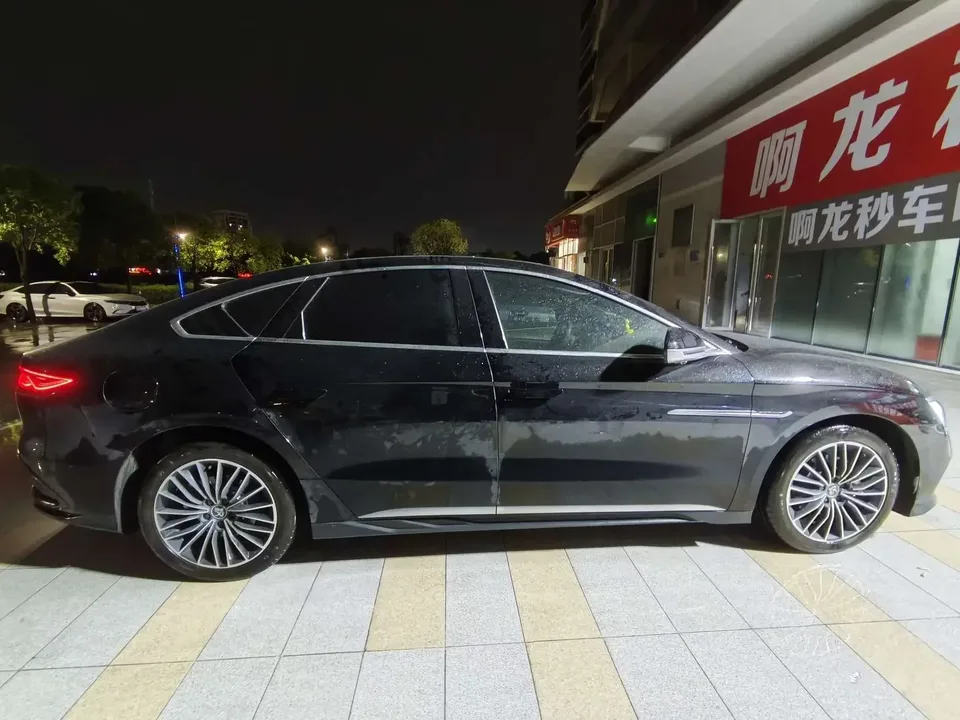 BYD Han DM Chinese DM 2023 DM-i Champion Edition 121KM Prestige 2023 — thumbnail 2