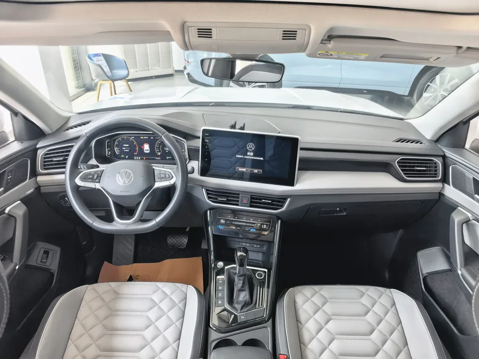 Volkswagen Tayron Tanyue 2024 300TSI 2WD Luxury Plus Advanced Edition 2024 — thumbnail 3