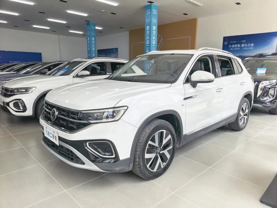 Volkswagen Tayron Tanyue 2024 300TSI 2WD Luxury Plus Advanced Edition 2024 — photo 1, buy with delivery to Moscow