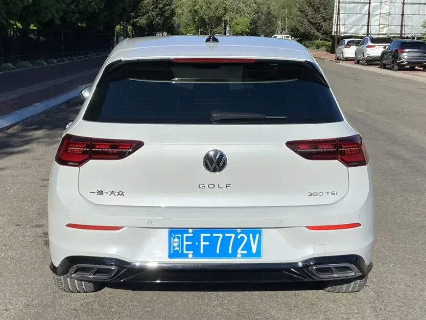 Volkswagen Golf golf 2021 280TSI DSG R-Line 2022 — thumbnail 2