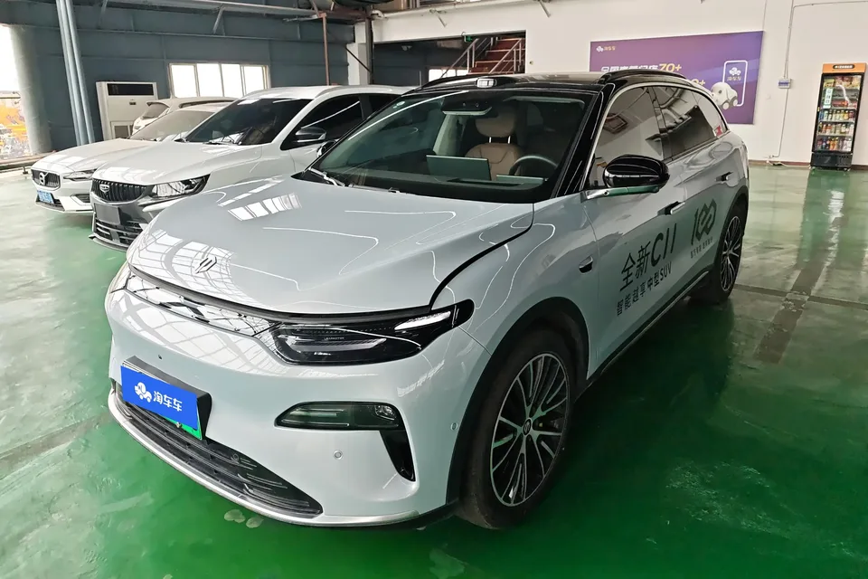 Leapmotor Zero running C11 Zero running C11 2026 Pure electric version 640 LiDAR Zhizun version 2025 — фото 1, купить с доставкой в Москву
