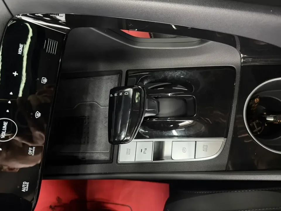 Hyundai Elantra Elantra 2022 1.5L CVT LUX Premium Edition 2022 — thumbnail 3