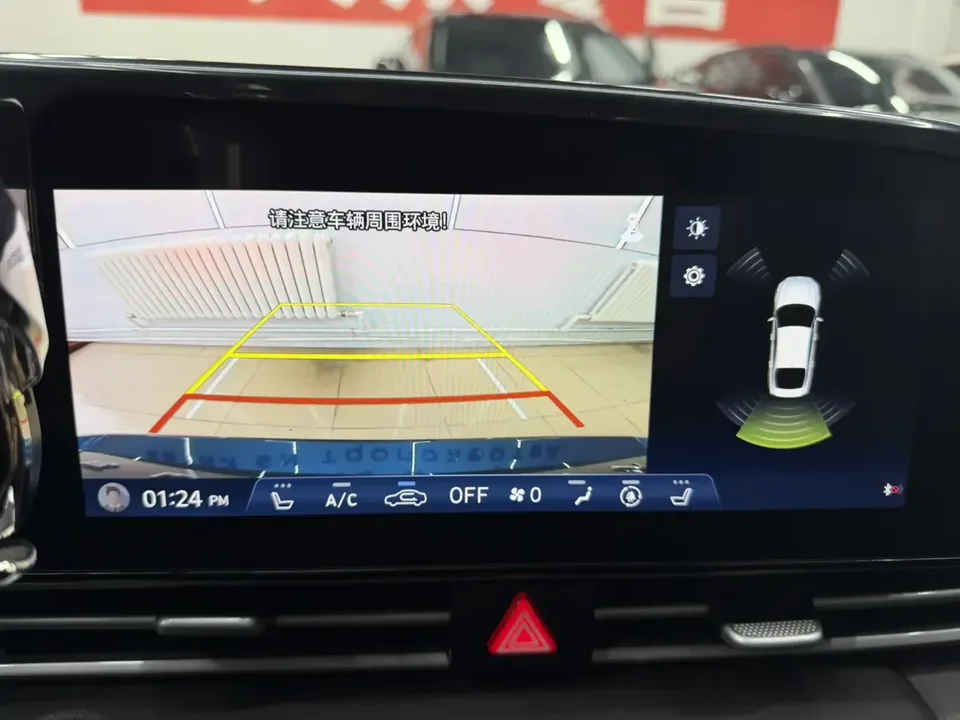 Hyundai Elantra Elantra 2022 1.5L CVT LUX Premium Edition 2022 — thumbnail 4