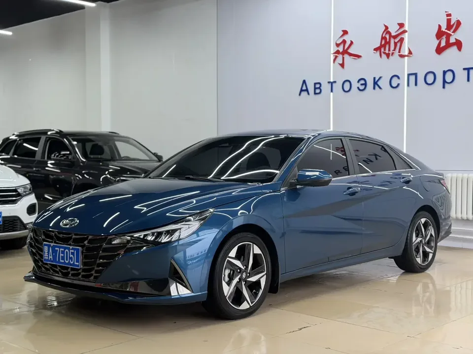 Hyundai Elantra Elantra 2022 1.5L CVT LUX Premium Edition 2022 — photo 1, buy with delivery to Moscow