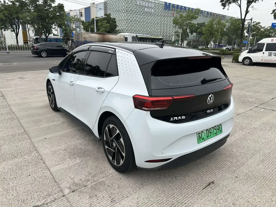 Volkswagen ID.3 Volkswagen ID.3 2024 Outstanding Edition 2024 — thumbnail 2