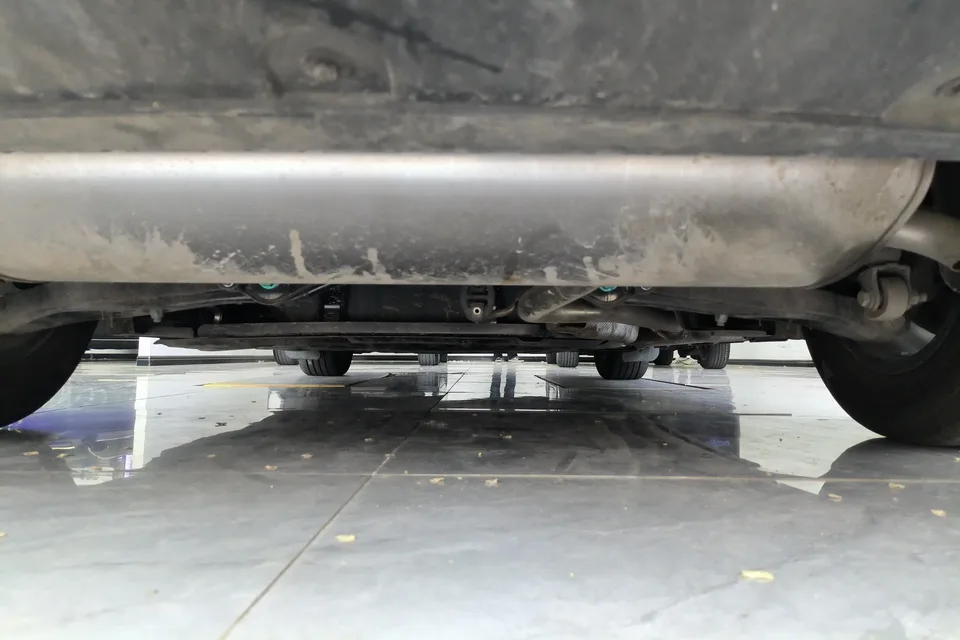 BYD Qin L DM Qin L DM 2025 Intelligent Driving Edition DM-i 80KM Leading Edition 2025 — миниатюра 2